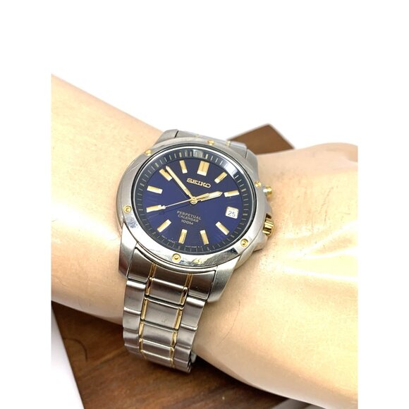 Seiko Men's Watch SNQ010 Quartz Blue Dial Perpetual Calendar Two Tone Steel 39mm - Picture 6 of 15